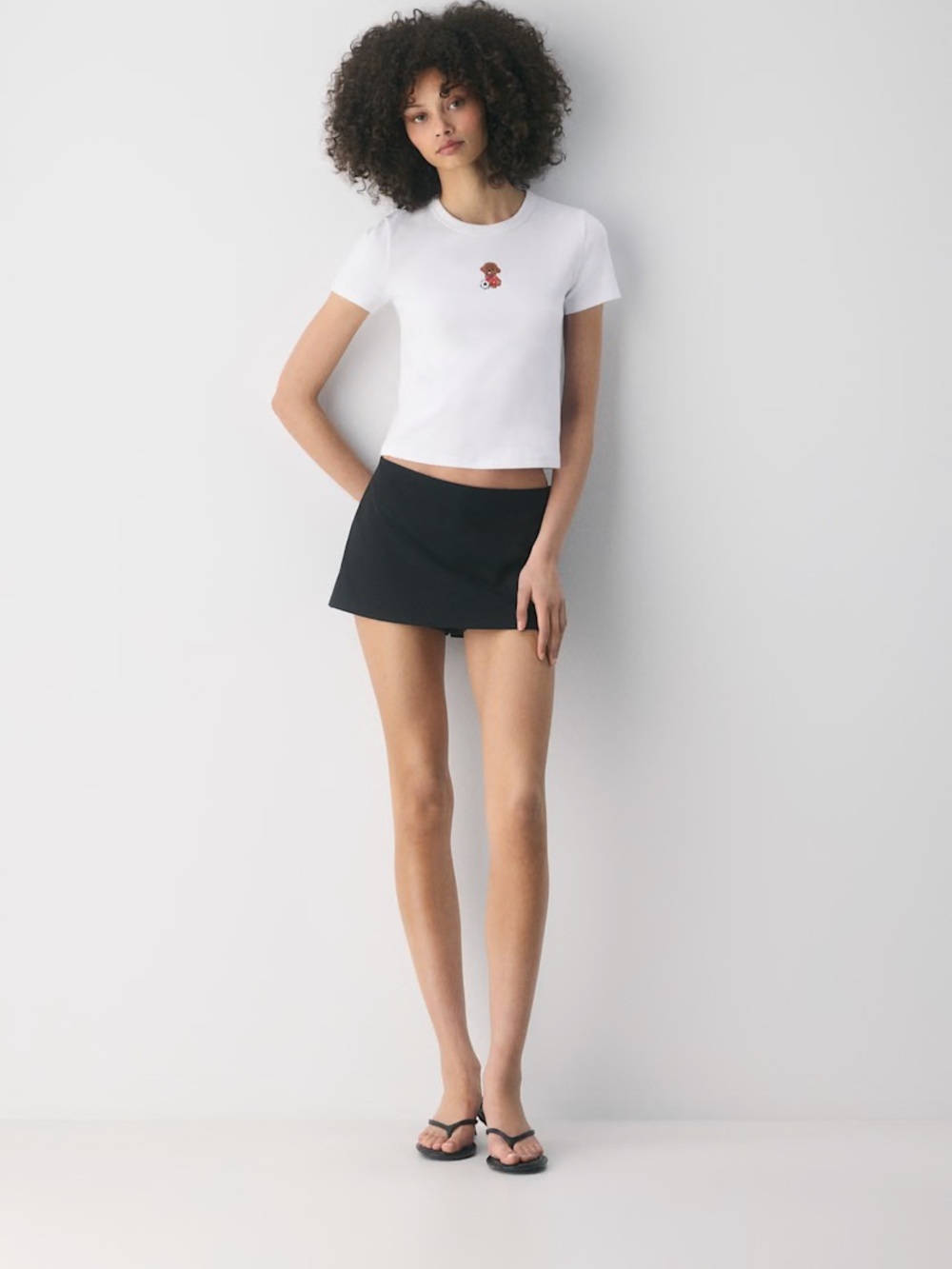 NWT Aritzia Sunday Best BestHug Little Ribbed Icon T-Shirt